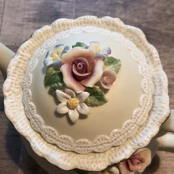 Tea Pot Music Box - Picture 2 of 10